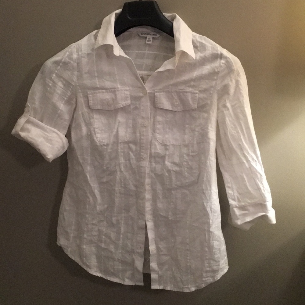 White 3/4 sleeve Croft and borrow button up